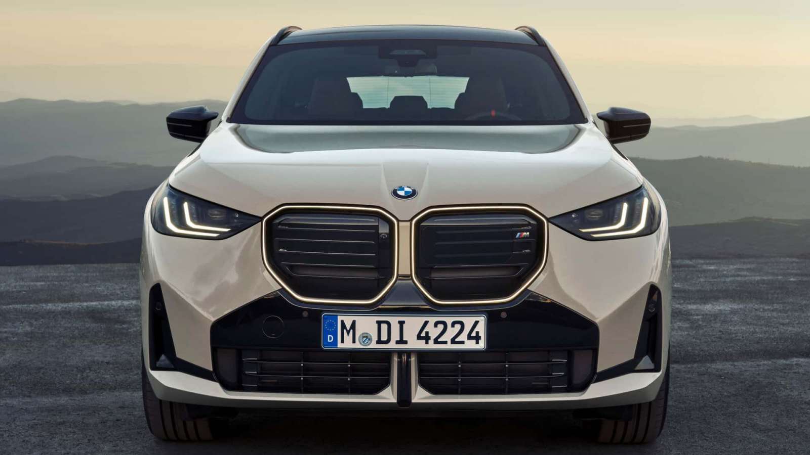 Επίσημη πρεμιέρα για τη νέα BMW Χ3 με έως 398 ίππους